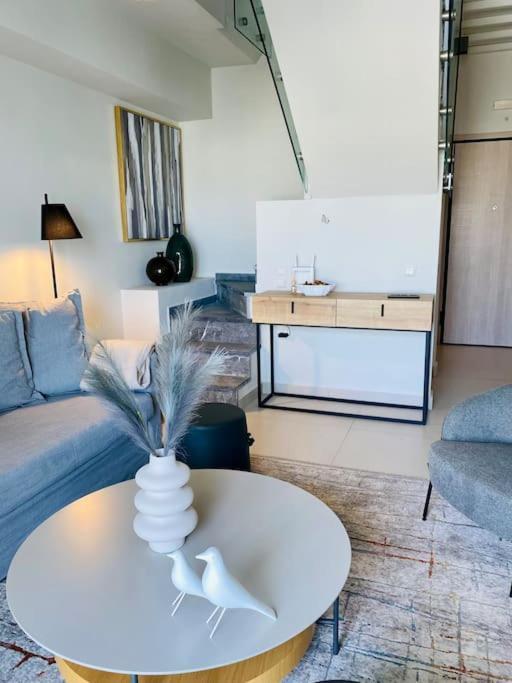 Luxury Maisonette With Shared Pool Αθήνα Εξωτερικό φωτογραφία