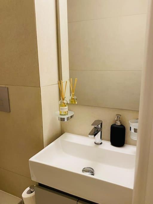 Luxury Maisonette With Shared Pool Αθήνα Εξωτερικό φωτογραφία