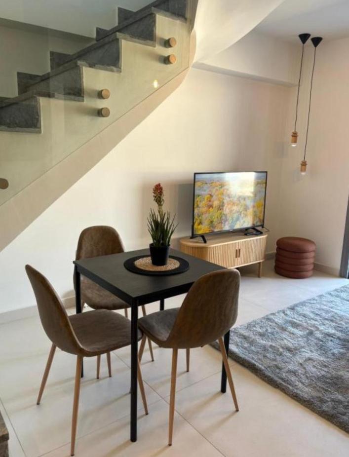 Luxury Maisonette With Shared Pool Αθήνα Εξωτερικό φωτογραφία